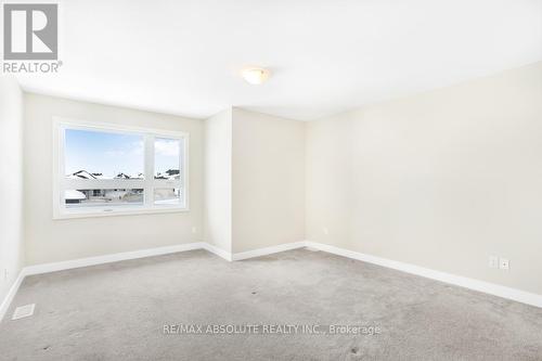 885 Platinum Street, Clarence-Rockland (606 - Town Of Rockland), ON - Indoor Photo Showing Other Room