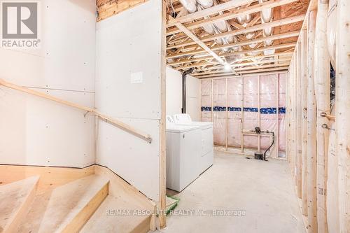 885 Platinum Street, Clarence-Rockland (606 - Town Of Rockland), ON - Indoor Photo Showing Laundry Room