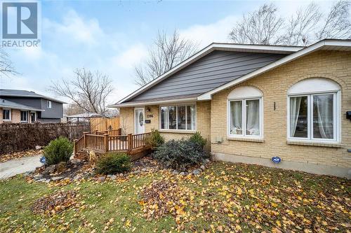 1286 Willa Drive, Sarnia, ON - Outdoor