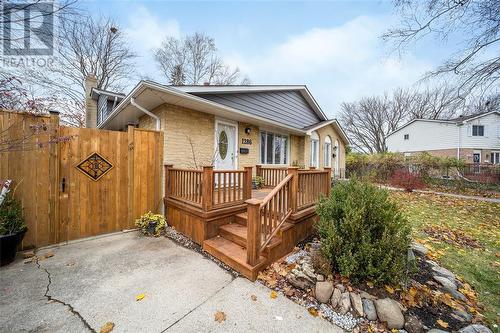 1286 Willa Drive, Sarnia, ON - Outdoor