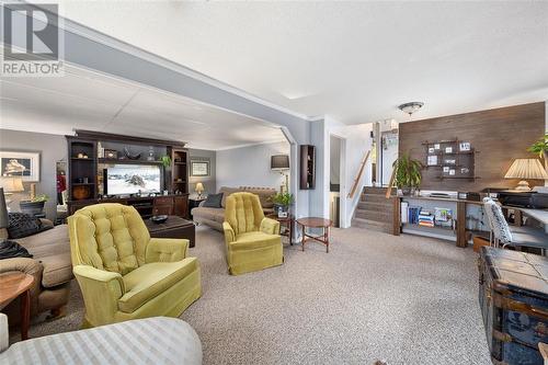 1286 Willa Drive, Sarnia, ON - Indoor Photo Showing Living Room