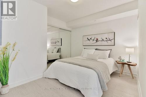 908 - 58 Orchard View Boulevard, Toronto, ON - Indoor Photo Showing Bedroom