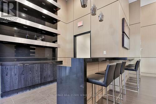 908 - 58 Orchard View Boulevard, Toronto, ON - Indoor Photo Showing Kitchen