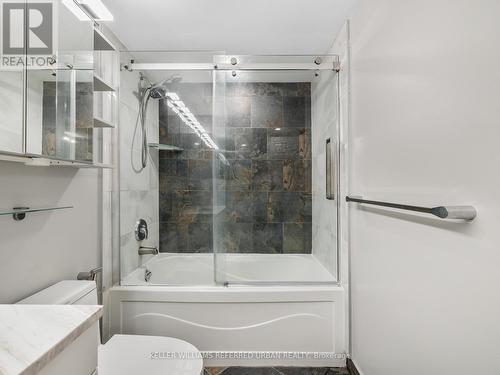 3001 - 18 Spring Garden Avenue, Toronto, ON - Indoor Photo Showing Bathroom