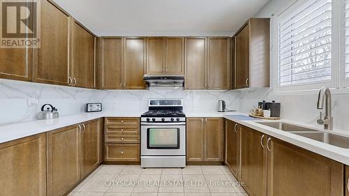 2026 Bridle Road, Oshawa, ON - Indoor Photo Showing Kitchen With Double Sink