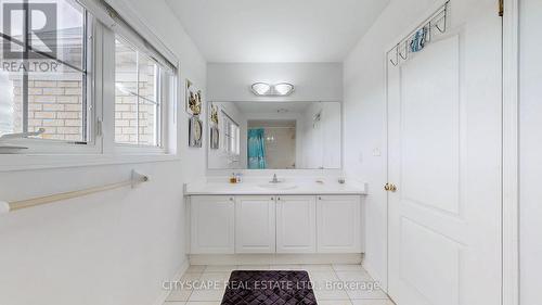 2026 Bridle Road, Oshawa, ON - Indoor Photo Showing Bathroom