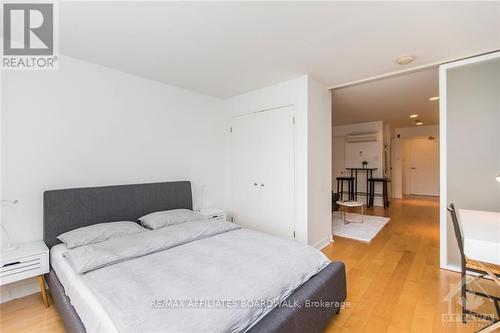 17 - 202 St Patrick Street N, Ottawa, ON - Indoor Photo Showing Bedroom