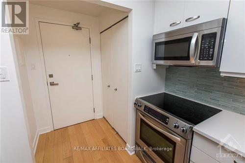 17 - 202 St Patrick Street N, Ottawa, ON - Indoor Photo Showing Kitchen