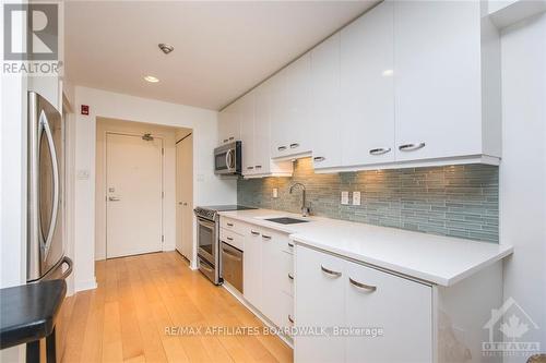 17 - 202 St Patrick Street N, Ottawa, ON - Indoor Photo Showing Kitchen