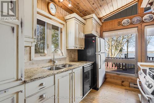 2747 Front Road East Road E, Prescott And Russell, ON - Indoor Photo Showing Kitchen With Double Sink