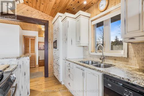 2747 Front Road East Road E, Prescott And Russell, ON - Indoor Photo Showing Kitchen With Double Sink With Upgraded Kitchen