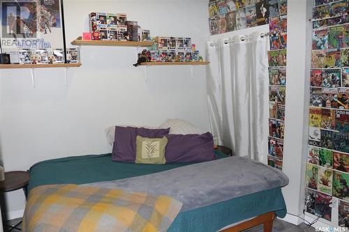 712 I Avenue S, Saskatoon, SK - Indoor Photo Showing Bedroom