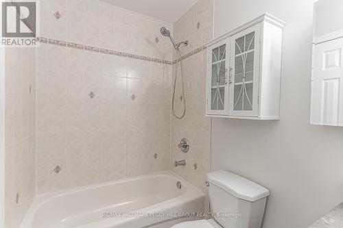 121 Sovereigns Gate, Barrie, ON - Indoor Photo Showing Bathroom