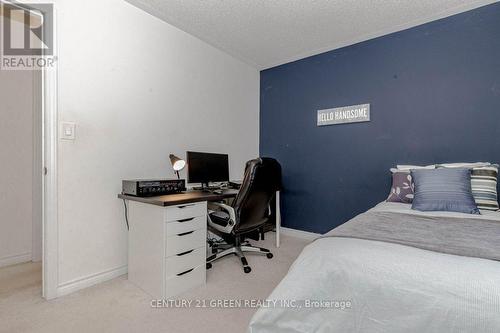 450 Hinton Terrace, Milton, ON - Indoor Photo Showing Bedroom