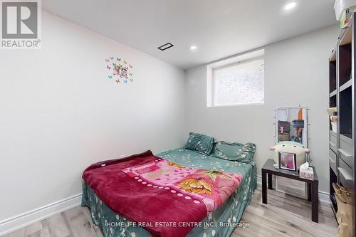 154 Avondale Boulevard, Brampton, ON - Indoor Photo Showing Bedroom