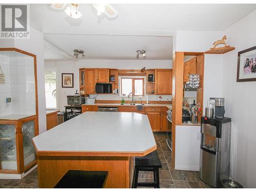 16020 Tupper Village Way, Dawson Creek, BC - Indoor Photo Showing Kitchen With Double Sink