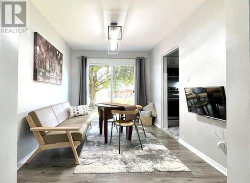 7086 Centennial Street, Niagara Falls, ON - Indoor Photo Showing Dining Room