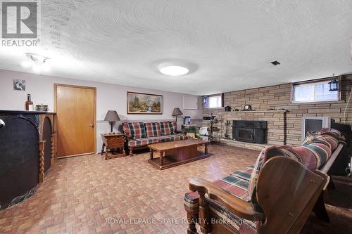 31 Owen Place, Hamilton, ON - Indoor With Fireplace