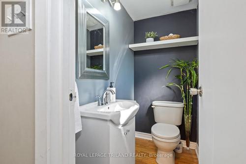 1289 Jalna Boulevard, London, ON - Indoor Photo Showing Bathroom