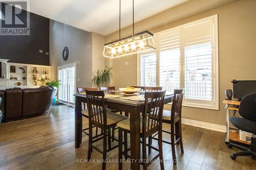 7174 Optimist Lane, Niagara Falls (212 - Morrison), ON - Indoor Photo Showing Dining Room