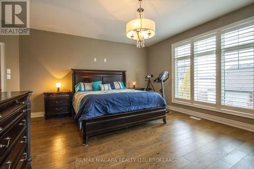 7174 Optimist Lane, Niagara Falls (212 - Morrison), ON - Indoor Photo Showing Bedroom