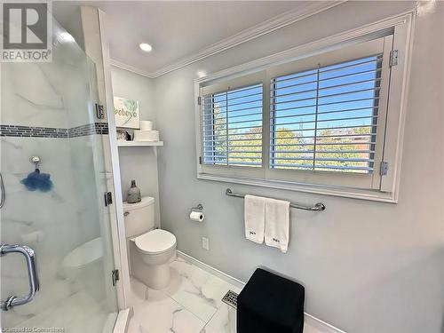 6 Vine Road, Grimsby, ON - Indoor Photo Showing Bathroom