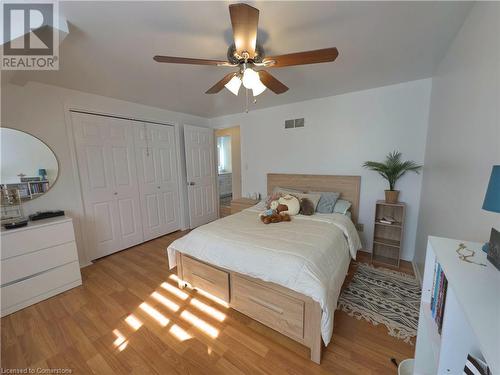 6 Vine Road, Grimsby, ON - Indoor Photo Showing Bedroom