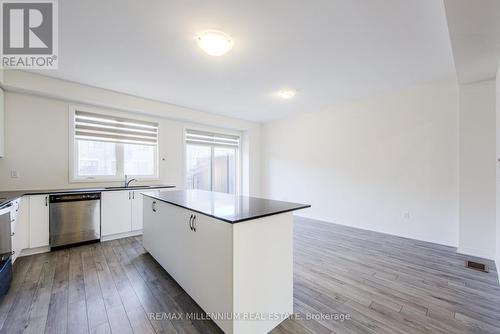 2711 Peter Matthews Drive, Pickering, ON - Indoor Photo Showing Kitchen