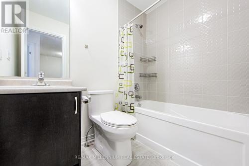 2711 Peter Matthews Drive, Pickering, ON - Indoor Photo Showing Bathroom