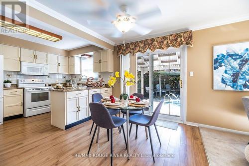 3 Nijinsky Court, Whitby, ON - Indoor Photo Showing Kitchen