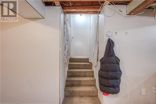 View of stairway - 8 Gerrard Avenue, Cambridge, ON - Indoor