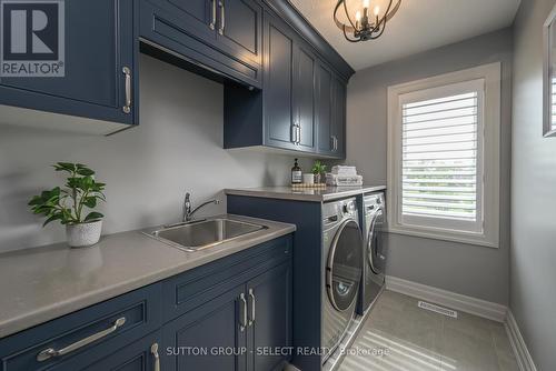 1962 Kilgorman Way, London, ON - Indoor Photo Showing Laundry Room