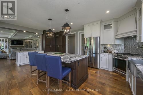 1962 Kilgorman Way, London, ON - Indoor Photo Showing Kitchen With Upgraded Kitchen