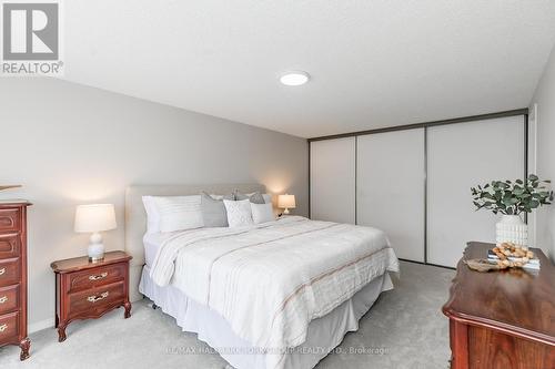 29 Eves Court, Newmarket, ON - Indoor Photo Showing Bedroom