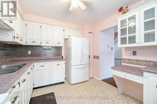 53 - 318 Laurier Avenue, Milton, ON - Indoor Photo Showing Kitchen With Double Sink