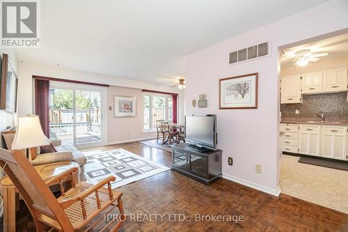 53 - 318 Laurier Avenue, Milton, ON - Indoor Photo Showing Living Room