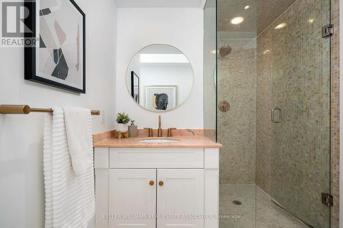 169 Chebucto Drive, Oakville, ON - Indoor Photo Showing Bathroom