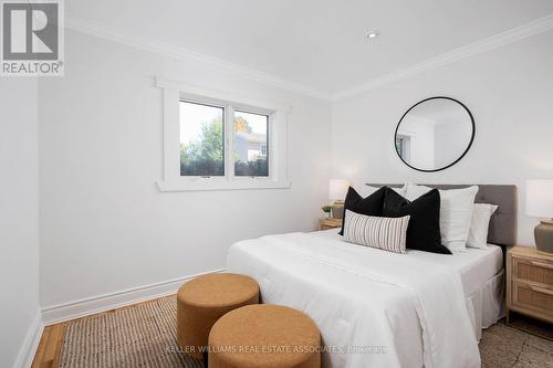 169 Chebucto Drive, Oakville, ON - Indoor Photo Showing Bedroom