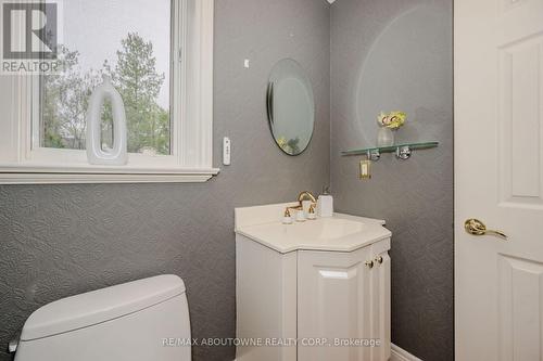 2184 Providence Road, Oakville, ON - Indoor Photo Showing Bathroom