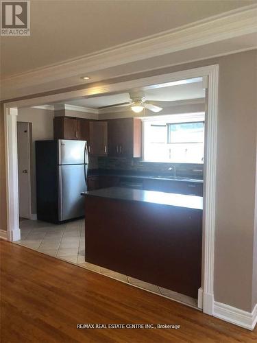 Main - 34 Langwith Court, Brampton, ON - Indoor Photo Showing Kitchen