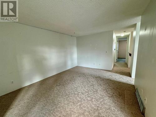 706 Cedar Street, Creston, BC - Indoor Photo Showing Other Room