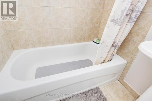 201 - 57 Mericourt Road, Hamilton, ON - Indoor Photo Showing Bathroom