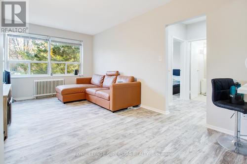 201 - 57 Mericourt Road, Hamilton, ON - Indoor Photo Showing Living Room