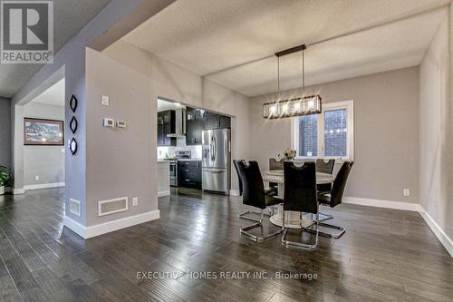 2205 Wateroak Drive, London, ON - Indoor Photo Showing Dining Room