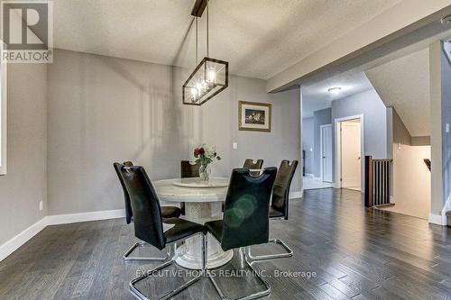 2205 Wateroak Drive, London, ON - Indoor Photo Showing Dining Room