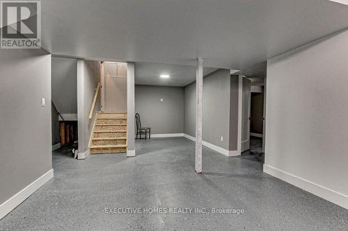 2205 Wateroak Drive, London, ON - Indoor