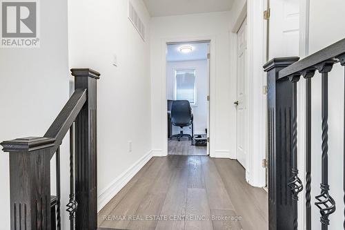 195 Tragina Avenue N, Hamilton, ON - Indoor Photo Showing Other Room