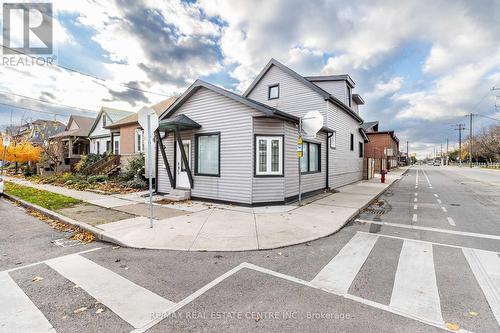 195 Tragina Avenue N, Hamilton, ON - Outdoor