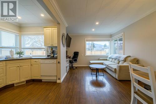 646 Stewart Avenue, Kamloops, BC - Indoor