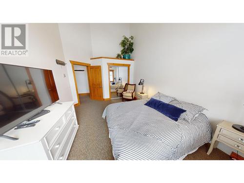 5350 Highline Drive Unit# 2315, Fernie, BC - Indoor Photo Showing Bedroom